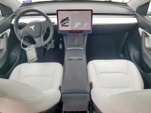 7SAYGDEE2NF330311 2022 TESLA MODEL Y - Image 8