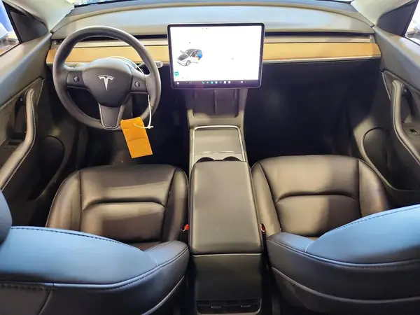 7SAYGDEE2NF331636 2022 TESLA MODEL Y - Image 8