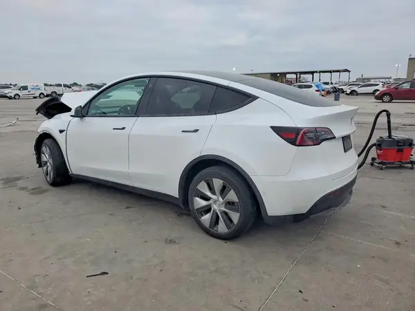 7SAYGDEE2NF331751 2022 TESLA MODEL Y - Image 2