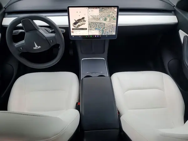 7SAYGDEE2NF331751 2022 TESLA MODEL Y - Image 8