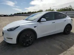 7SAYGDEE2NF332169 2022 TESLA MODEL Y