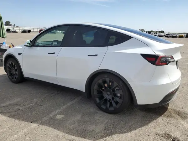 7SAYGDEE2NF332169 2022 TESLA MODEL Y - Image 2