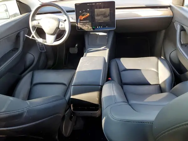 7SAYGDEE2NF347139 2022 TESLA MODEL Y - Image 8
