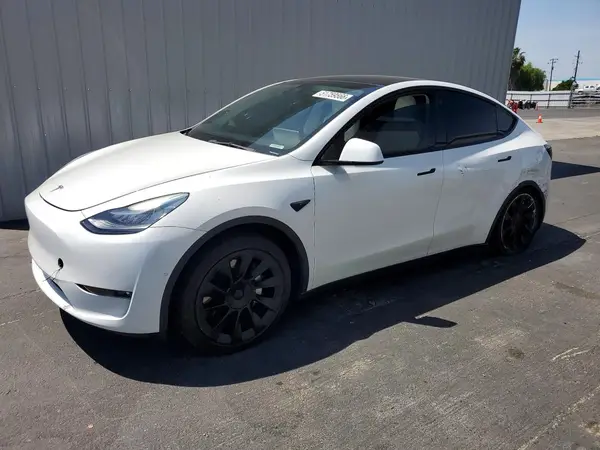 7SAYGDEE2NF348470 2022 TESLA MODEL Y - Image 1