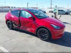7SAYGDEE2NF352440 2022 TESLA MODEL Y