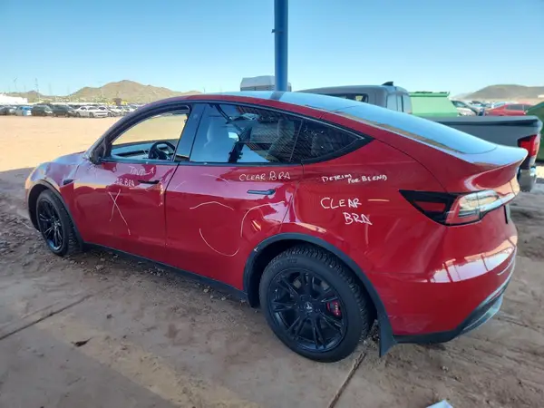 7SAYGDEE2NF355581 2022 TESLA MODEL Y - Image 2