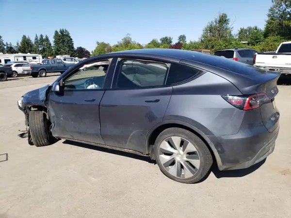 7SAYGDEE2NF356276 2022 TESLA MODEL Y - Image 2