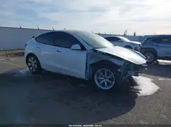 7SAYGDEE2NF359260 2022 TESLA MODEL Y