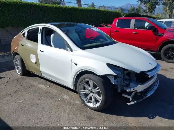 7SAYGDEE2NF360019 2022 TESLA MODEL Y - Image 1