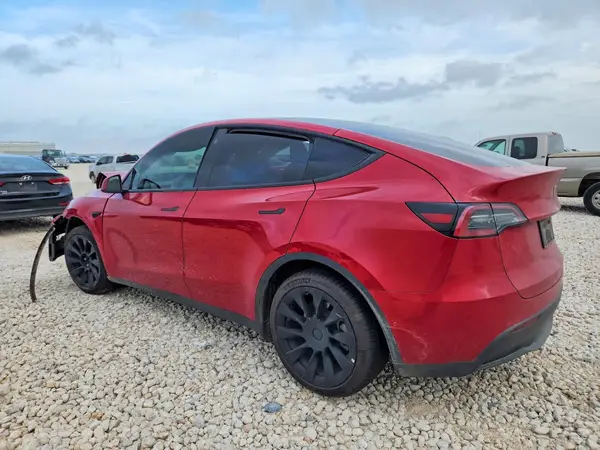 7SAYGDEE2NF361350 2022 TESLA MODEL Y - Image 2