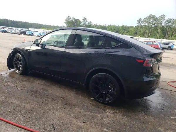 7SAYGDEE2NF367293 2022 TESLA MODEL Y - Image 2