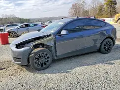 7SAYGDEE2NF370176 2022 TESLA MODEL Y