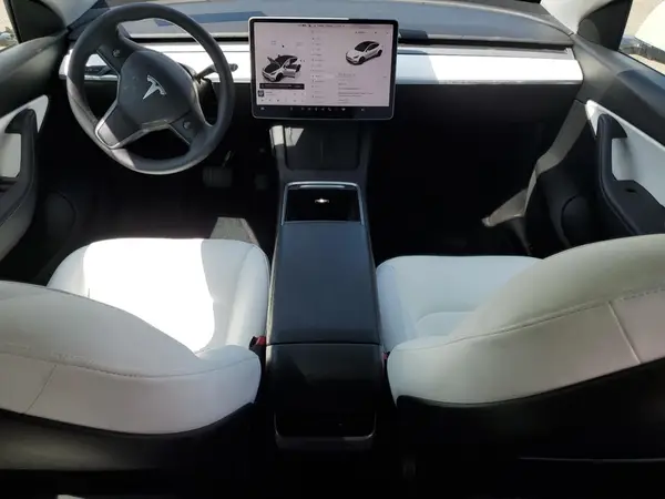7SAYGDEE2NF380562 2022 TESLA MODEL Y - Image 8