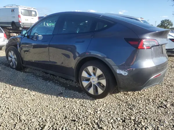 7SAYGDEE2NF393554 2022 TESLA MODEL Y - Image 2