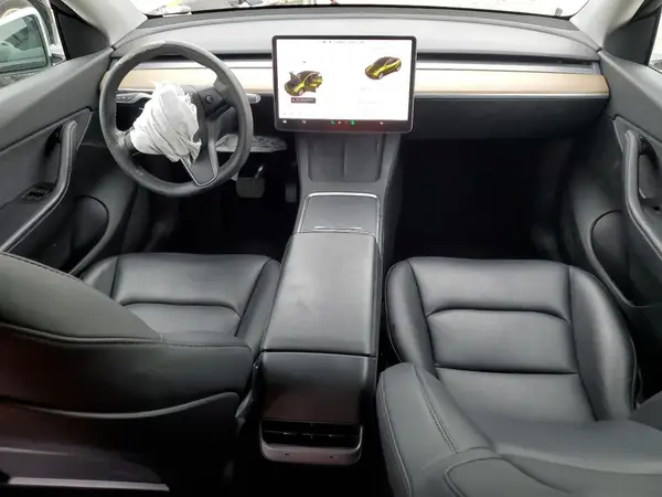 7SAYGDEE2NF398429 2022 TESLA MODEL Y - Image 8