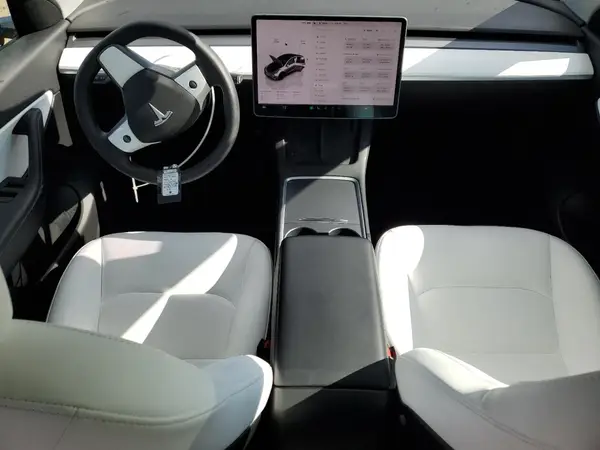 7SAYGDEE2NF401748 2022 TESLA MODEL Y - Image 8