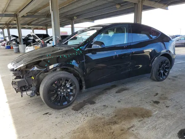 7SAYGDEE2NF402219 2022 TESLA MODEL Y - Image 1