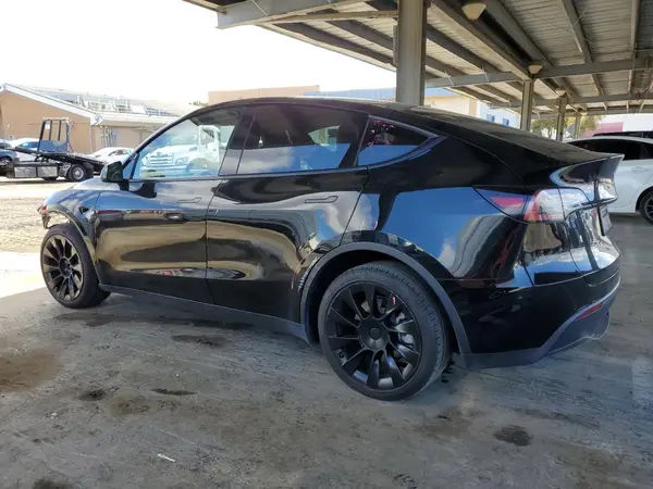 7SAYGDEE2NF402219 2022 TESLA MODEL Y - Image 2