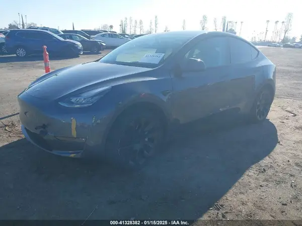 7SAYGDEE2NF404469 2022 TESLA MODEL Y - Image 2