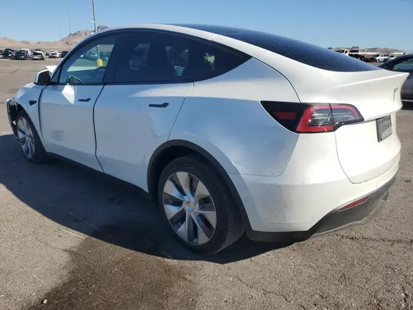 7SAYGDEE2NF411115 2022 TESLA MODEL Y - Image 2