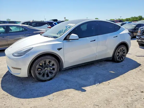 7SAYGDEE2NF413284 2022 TESLA MODEL Y - Image 1