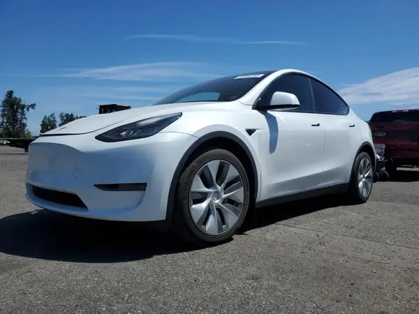 7SAYGDEE2NF425659 2022 TESLA MODEL Y - Image 1