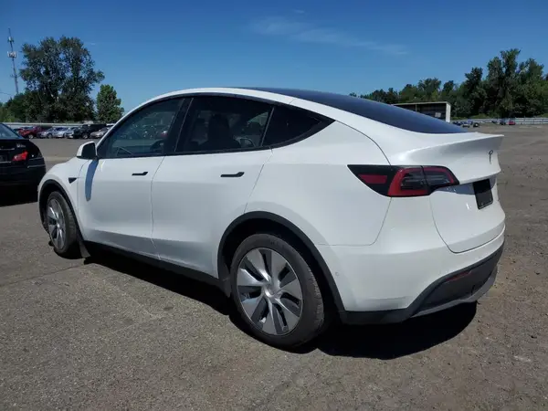 7SAYGDEE2NF425659 2022 TESLA MODEL Y - Image 2