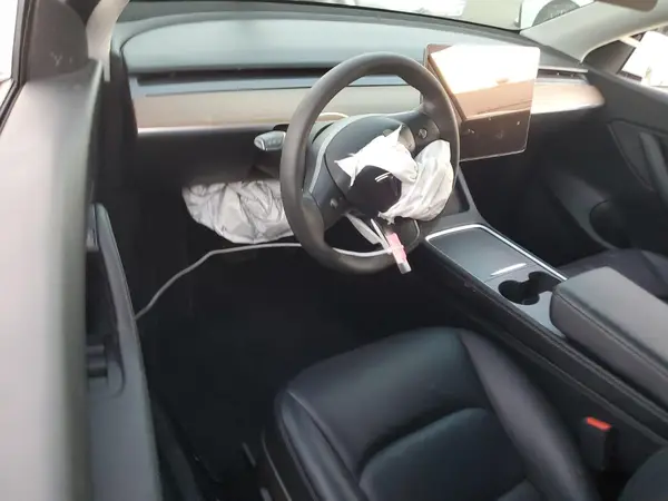 7SAYGDEE2NF429985 2022 TESLA MODEL Y - Image 8