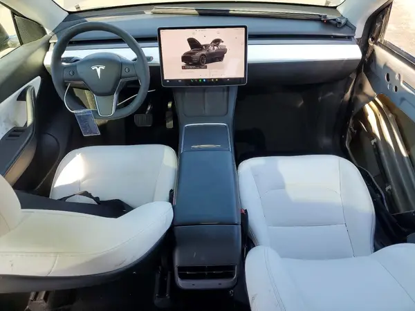 7SAYGDEE2NF430554 2022 TESLA MODEL Y - Image 8