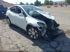7SAYGDEE2NF431364 2022 TESLA MODEL Y