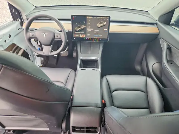 7SAYGDEE2NF433616 2022 TESLA MODEL Y - Image 8