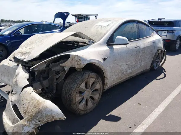 7SAYGDEE2NF434555 2022 TESLA MODEL Y - Image 2