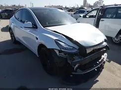 7SAYGDEE2NF436077 2022 TESLA MODEL Y