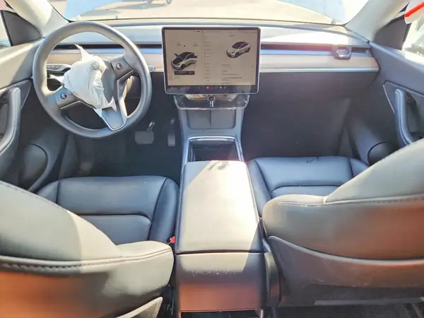 7SAYGDEE2NF439349 2022 TESLA MODEL Y - Image 8