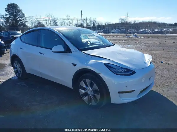 7SAYGDEE2NF440548 2022 TESLA MODEL Y - Image 1