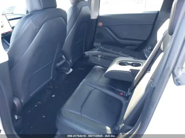 7SAYGDEE2NF440999 2022 TESLA MODEL Y - Image 8