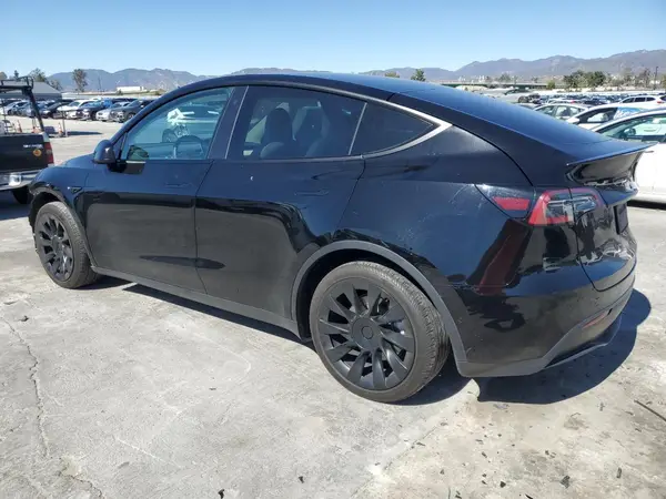 7SAYGDEE2NF442073 2022 TESLA MODEL Y - Image 2
