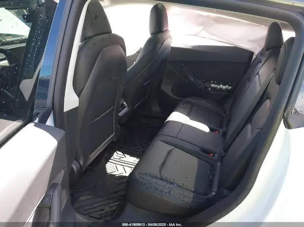 7SAYGDEE2NF443174 2022 TESLA MODEL Y - Image 8