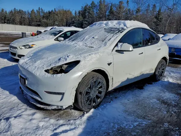7SAYGDEE2NF459892 2022 TESLA MODEL Y - Image 1