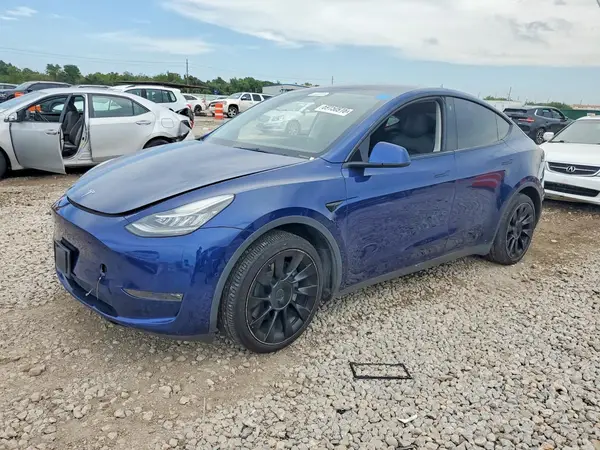 7SAYGDEE2NF480824 2022 TESLA MODEL Y - Image 1