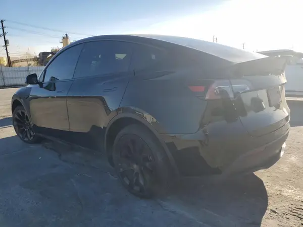 7SAYGDEE2NF481522 2022 TESLA MODEL Y - Image 2