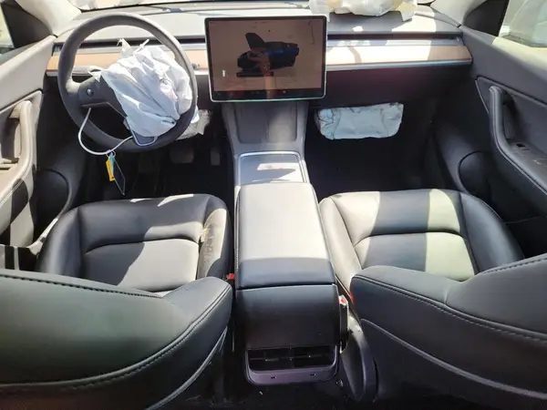 7SAYGDEE2NF504376 2022 TESLA MODEL Y - Image 8