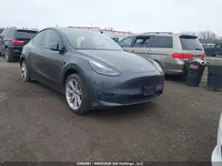 7SAYGDEE2NF533036 2022 TESLA MODEL Y