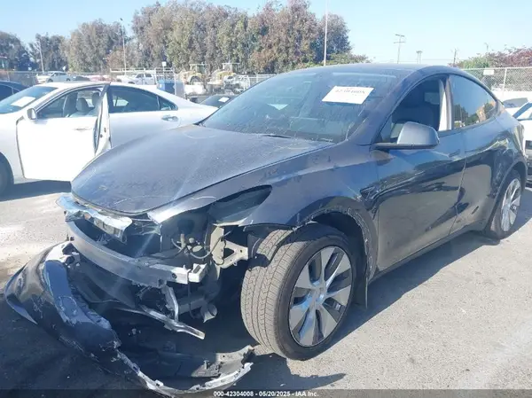 7SAYGDEE2NF533358 2022 TESLA MODEL Y - Image 2