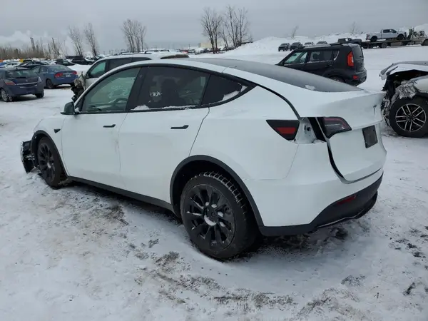 7SAYGDEE2NF534817 2022 TESLA MODEL Y - Image 2