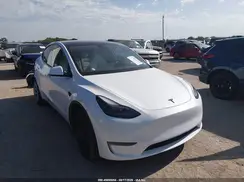 7SAYGDEE2NF542223 2022 TESLA MODEL Y