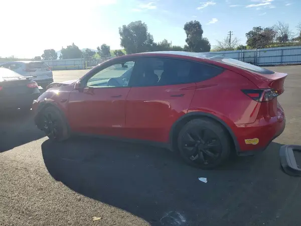 7SAYGDEE2NF556851 2022 TESLA MODEL Y - Image 2