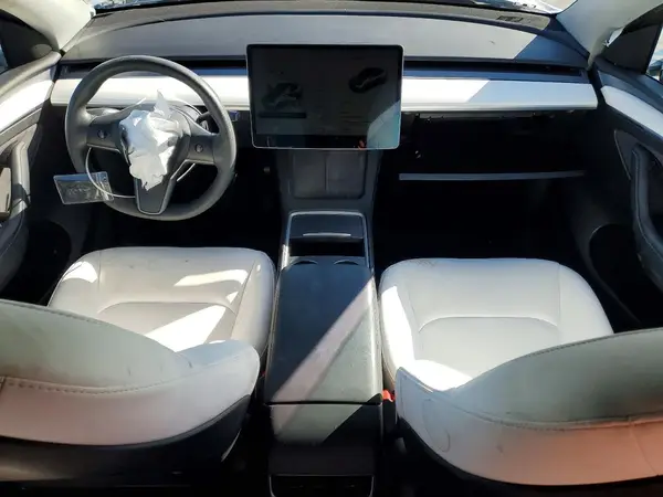 7SAYGDEE2NF561029 2022 TESLA MODEL Y - Image 8