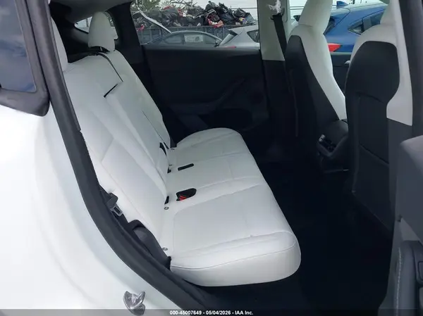 7SAYGDEE2NF561614 2022 TESLA MODEL Y - Image 8