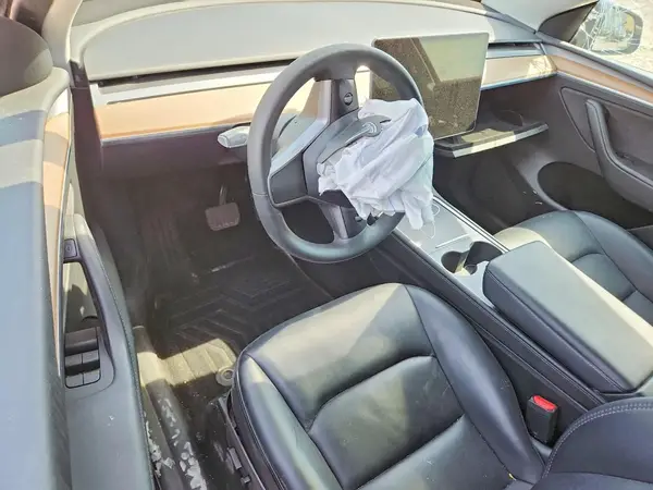 7SAYGDEE2NF574931 2022 TESLA MODEL Y - Image 8